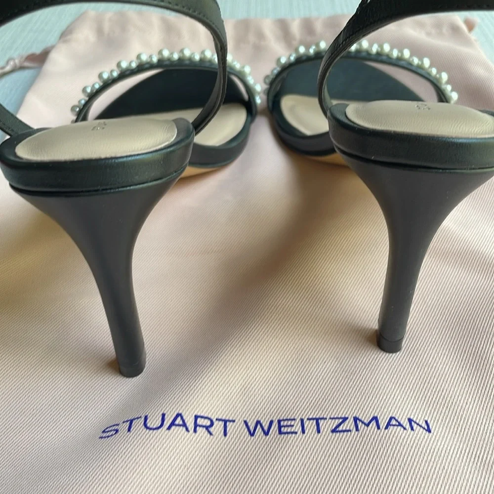 Stuart Weitzman dancer Sandals - black with Pearl Accents - size 8